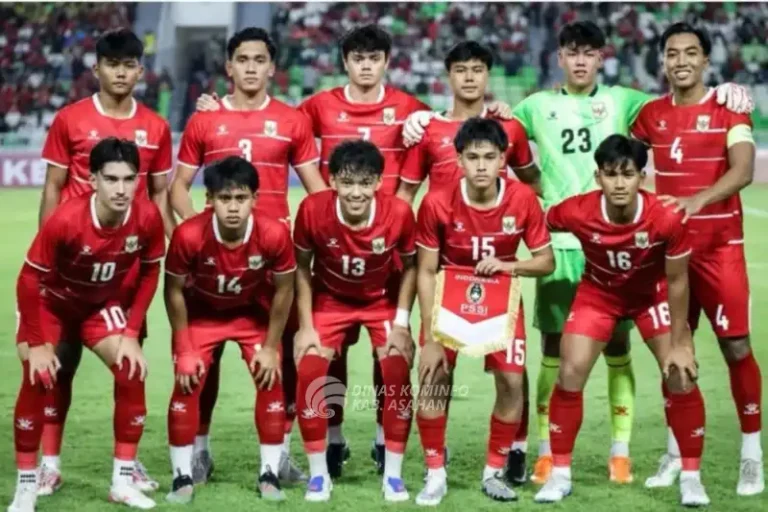 Bobby Nasution Gelar Nonton Bareng Timnas Indonesia vs Myanmar, Ribuan Warga Antusias